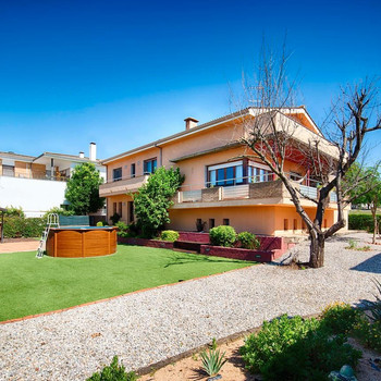 VILLA IN EXKLUSIVER LAGE