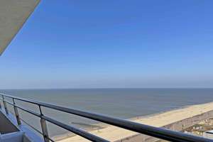 Meerblick in erster Reihe. 12. OG. Direkt am Strand.