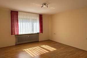 Gepflegtes Zweifamilienhaus mit optionaler Einliegerwohnung und herrlichem Weitblick – Freudenstadt (Kreis) – Vorschaubild 14