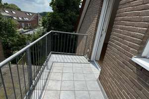 Wunderschöne, helle Dachgeschoss-Wohnung mit Balkon in Essen-Stadtwald – Leveringstraße 4, 45134 Stadtwald, Essen – Vorschaubild 15