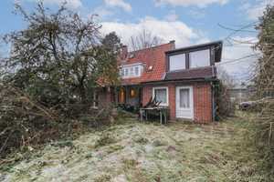 Erbbaurecht - Abbruchreifes Einfamilienhaus inkl. Stall mit Garten am Teich in Wiemersdorf – Segeberg (Kreis) – Vorschaubild 1