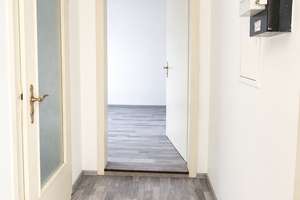 Lebendiges Stadtwohnen: 4-Zimmer-Wohnung in Nürnberger Bestlage – Comeniusstraße 7, 90459 Galgenhof, Nürnberg – Vorschaubild 3