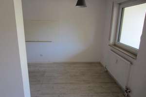 Ludwigshafen a. Rhein schöne 2 Zi WHG , 74qm nahe Zentrum, Bj 81, Stellpl – 67059 Mitte, Ludwigshafen am Rhein – Vorschaubild 6