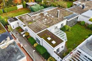 Stilvoller Bungalow mit Pool in ruhiger Waldrandlage – Die vollständige Adresse der Immobilie erhältst du vom Anbieter., 63150 Heusenstamm – Vorschaubild 1