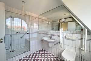 Property thumbnail 6