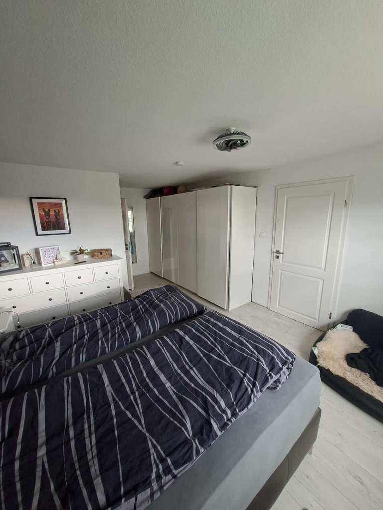 Immobilie in Wohlde - Teilsaniertes und modernisiertes Wohnhaus mit Stallungen, Reitplatz und Hauskoppel - Bild 4