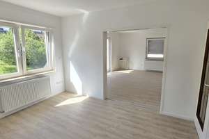 Neu renovierte 4-Zimmer-Wohnung mit 2 Balkonen im 1. OG in Bad Cannstatt, Wohngebiet "Im Geiger" – Im Geiger 45, 70374 Im Geiger, Stuttgart – Vorschaubild 21