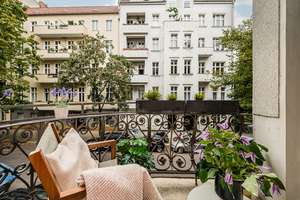 Altbau mit Seele – Stilvoll sanierte 5,5-Zimmer-Wohnung mit Eleganz und Raum für die ganze Familie! – Schustehrusstraße 28, 10585 Charlottenburg, Berlin – Vorschaubild 17