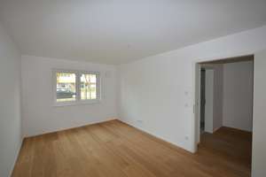 Hochwertige 5 Zimmer Erdgeschosswohnung mit großer Terrasse und Privatgarten zu vermieten – Würmtalstraße 89, 81375 Großhadern, München – Vorschaubild 10
