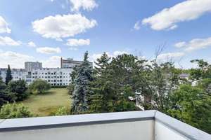 Sonnige 1-Zimmer-Wohnung mit Balkon – bezugsfrei ab August 2026 | Erbbauzins ca. 230 € p.a. – Die vollständige Adresse der Immobilie erhältst du vom Anbieter., 13593 Wilhelmstadt, Berlin – Vorschaubild 4
