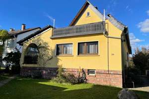 Großzügiges Mehrfamilienhaus mit zwei Gebäuden in Bergen-Enkheim – Die vollständige Adresse der Immobilie erhältst du vom Anbieter., 60388 Bergen-Enkheim, Frankfurt am Main – Vorschaubild 2