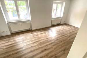  Preisreduzierung! Vermietete 2 Zimmer-Wohnung mit Balkon im Hochparterre – Ruhige Lage!