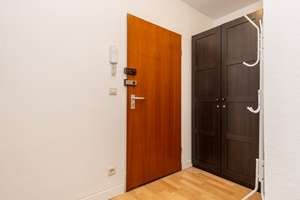 Comfort Corner - Helle Eckwohnung mit Wintergarten nahe Bundesplatz und Volkspark Wilmersdorf – Die vollständige Adresse der Immobilie erhältst du vom Anbieter., 12159 Friedenau, Berlin – Vorschaubild 8