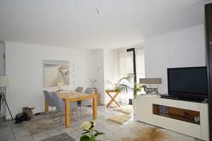Helle 3 Zimmer-Wohnung im 1. OG mit Balkon in äußerst gepflegtem Mehrfamilien-haus * Nähe Arena * – Westparkstr. 89, 47803 Krefeld – Vorschaubild 9