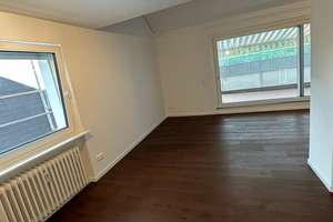 - ERSTBEZUG NACH MODERNISIERUNG 
Maisonette-Dachgeschosswohnung mit traumhafter Aussicht – Die vollständige Adresse der Immobilie erhältst du vom Anbieter., 70599 Schönberg, Stuttgart – Vorschaubild 2