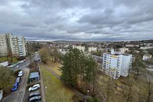 67m² 3-Zi.-Whg. mit Balkon & seltenem Weitblick