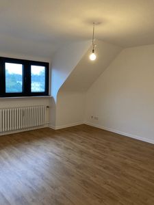 Stilvolle 2,5-Zimmer-DG-Wohnung in Neuss