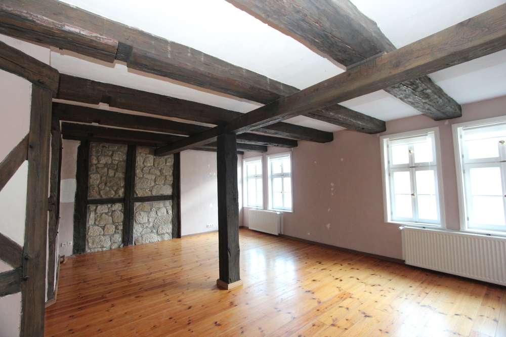Immobilie in Quedlinburg - A lot of history in Quedlinburg- Fachwerkhaus 319 m²- aufwendig saniert-OG+DG 190 m² selbst nutzen! - Bild 1