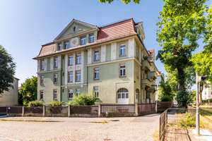 Charmante leerstehende 2-Zimmer-Etagenwohnung mit Parkett im Denkmalobjekt – Die vollständige Adresse der Immobilie erhältst du vom Anbieter., 1157 Cotta (Stadtteil), Dresden – Vorschaubild 1