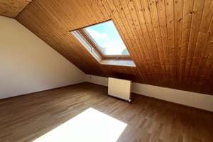 Charmantes Reihenendhaus in ruhiger Lage am Sallerner Berg – Die vollständige Adresse der Immobilie erhältst du vom Anbieter., 93057 Sallern-Gallingkofen, Regensburg – Vorschaubild 6
