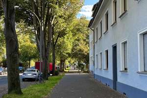 Großzügige 4,5 Zimmer Dachgeschosswohnung mit viel Licht, Kamin und großem Gemeinschaftsgarten – 50739 Bilderstöckchen, Köln – Vorschaubild 23