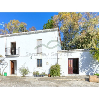 Serrania Services Immobilien: Haus in Gaucín mit großem touristischem Potenzial und einzigartigen Au