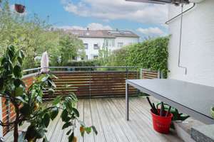 Flexibel nutzbares RMH mit 2–3 Wohneinheiten, Garten, Balkone und zwei Garagen in Feldrandlage – Die vollständige Adresse der Immobilie erhältst du vom Anbieter., 70599 Steckfeld, Stuttgart – Vorschaubild 4