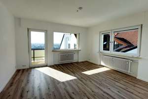 lichtdurchflutete 2-ZW am "Berger Hang" mit Balkons und Fernblick – 60388 Bergen-Enkheim, Frankfurt am Main – Vorschaubild 3