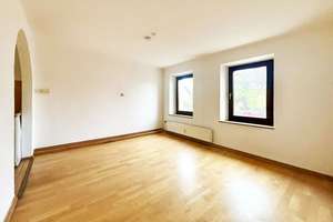 Einfamilienhaus + zwei ca. 50 m² große Wohnungen in attraktiver Lage + top Anbindung nach Luxemburg! – Die vollständige Adresse der Immobilie erhältst du vom Anbieter., 54311 Trierweiler – Vorschaubild 4