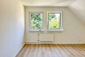 **Frisch renoviert und bezugsfrei | Idyllischer Garten | Garage und Carport** – 4288 Holzhausen, Leipzig – Vorschaubild 18