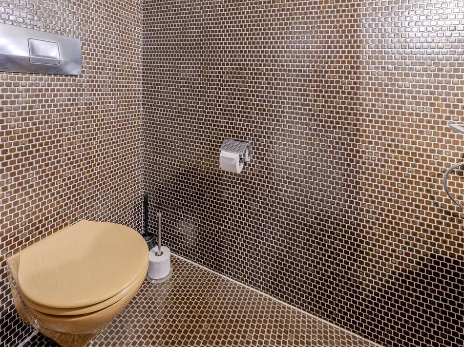 07695bfb-aa48-44de-a750-b98635