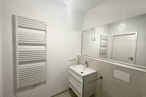 Neubau-Erstbezug | Moderne 3-Zimmer-Wohnung mit Balkon, Einbauküche und Tiefgaragenstellplatz – Metzer Straße 26, 40476 Düsseldorf – Vorschaubild 7