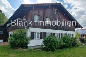 Freistehendes Bauernhaus mit zwei Wohnungen, Garagen, Garten, Weitblick, ruhige Lage - Altusried – Die vollständige Adresse der Immobilie erhältst du vom Anbieter., 87452 Altusried – Vorschaubild 13