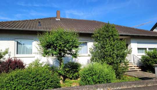 Bild von Classic Bungalow zur Selbstverwirklichung mit sonnigem Garten & süd-west Terrasse