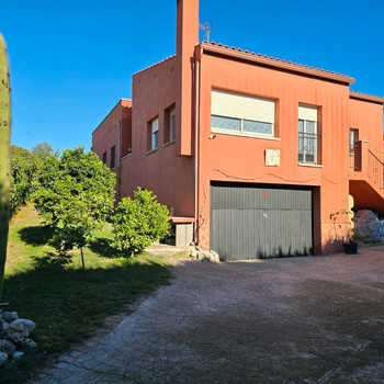 SCHÖNES CHALET IN LA SECUITA
