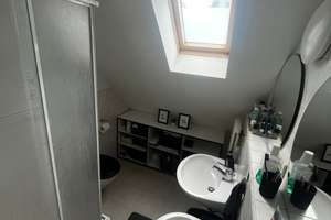 Ruhige und helle Dachgeschosswohnung mit besonderem Grundriss – Reinbeckstraße 18a, 70565 Rohr, Stuttgart – Vorschaubild 8