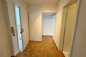 Lichtdurchflutete 2,5-Zimmer-Wohnung mit Balkon in Essen – Michaelstraße 25, 45138 Südostviertel, Essen – Vorschaubild 7