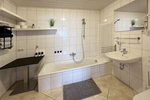 Helle 2-Zimmer Dachgeschosswohnung in Augsburg-Kriegshaber – Schmutterstraße 26, 86156 Kriegshaber, Augsburg – Vorschaubild 13