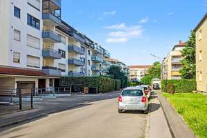 Zur Kapitalanlage: Große und gut vermietete 2-Zi.-Wohnung in ruhiger Wohnlage in Augsburg-Lechhausen – Die vollständige Adresse der Immobilie erhältst du vom Anbieter., 86169 Lechhausen-West, Augsburg – Vorschaubild 12