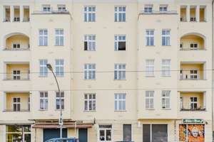 Moderne und lichtdurchflutete Dachgeschosswohnung im klassischen Altbau – Die vollständige Adresse der Immobilie erhältst du vom Anbieter., 10245 Friedrichshain, Berlin – Vorschaubild 13