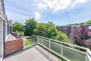 Lichtdurchflutete Maisonette mit Südbalkon im grünen Hamburg-Rissen – Wolferskamp 25, 22559 Rissen, Hamburg – Vorschaubild 2