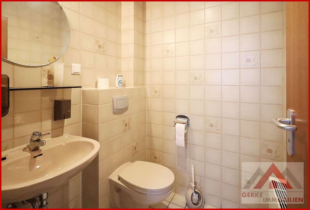 Immobilie in Marsberg - Großes Einfamilienhaus mit Einliegerwohnung - Bild 1