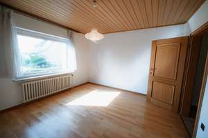 Hiddenhausen-Sundern: Ein-/Zweifamilienhaus mit großzügigem Garten in ruhiger Lage – Die vollständige Adresse der Immobilie erhältst du vom Anbieter., 32120 Hiddenhausen – Vorschaubild 6
