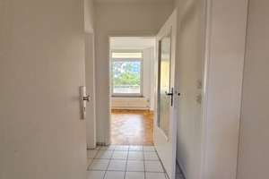 Selten und Großzügig: 5-Zimmer-Wohnung mit Top-Energieprofil und TG-Stellplatz in Düsseldorf – 40595 Garath, Düsseldorf – Vorschaubild 2