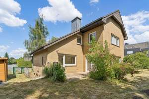 Wohnhaus mit drei Wohneinheiten und großem Entwicklungspotenzial – Die vollständige Adresse der Immobilie erhältst du vom Anbieter., 48161 Nienberge, Münster – Vorschaubild 3