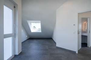 ***Großzügige Maisonette-Wohnung mit sonniger Terrasse - neu renoviert*** – Die vollständige Adresse der Immobilie erhältst du vom Anbieter., 70619 Riedenberg, Stuttgart – Vorschaubild 23