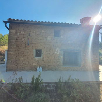 Rustikales Haus zum Verkauf in Caseres