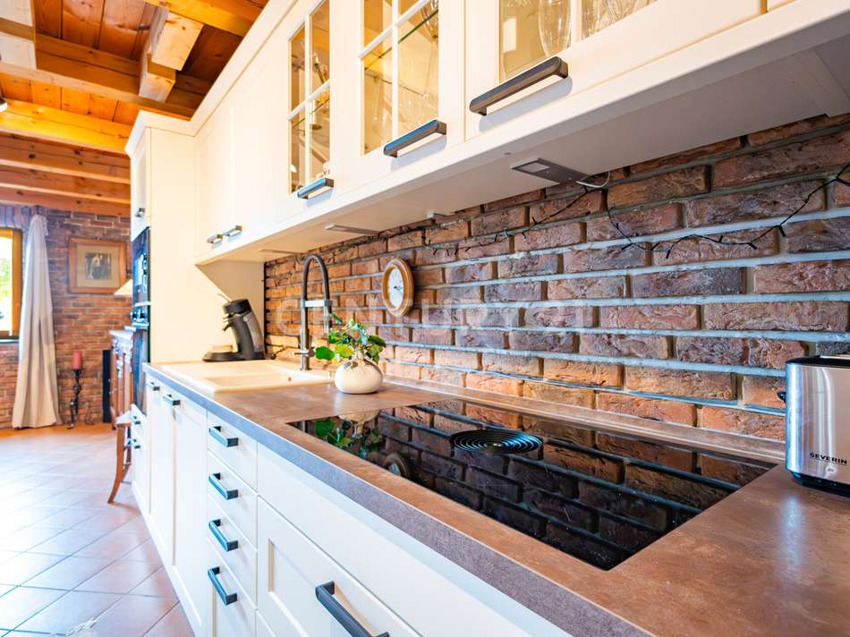 Küche mit hochwertiger Ausstat