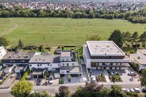 EXKLUSIVE NEUBAU-LUXUSVILLA AM FELDRAND - Einzigartige Lage zwischen Feldern und Main – Die vollständige Adresse der Immobilie erhältst du vom Anbieter., 63477 Maintal – Vorschaubild 5