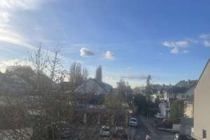 Großzügige 6,5-Zimmer Wohnung/ oder Gewerbliche Nutzung in Köln mit Balkon